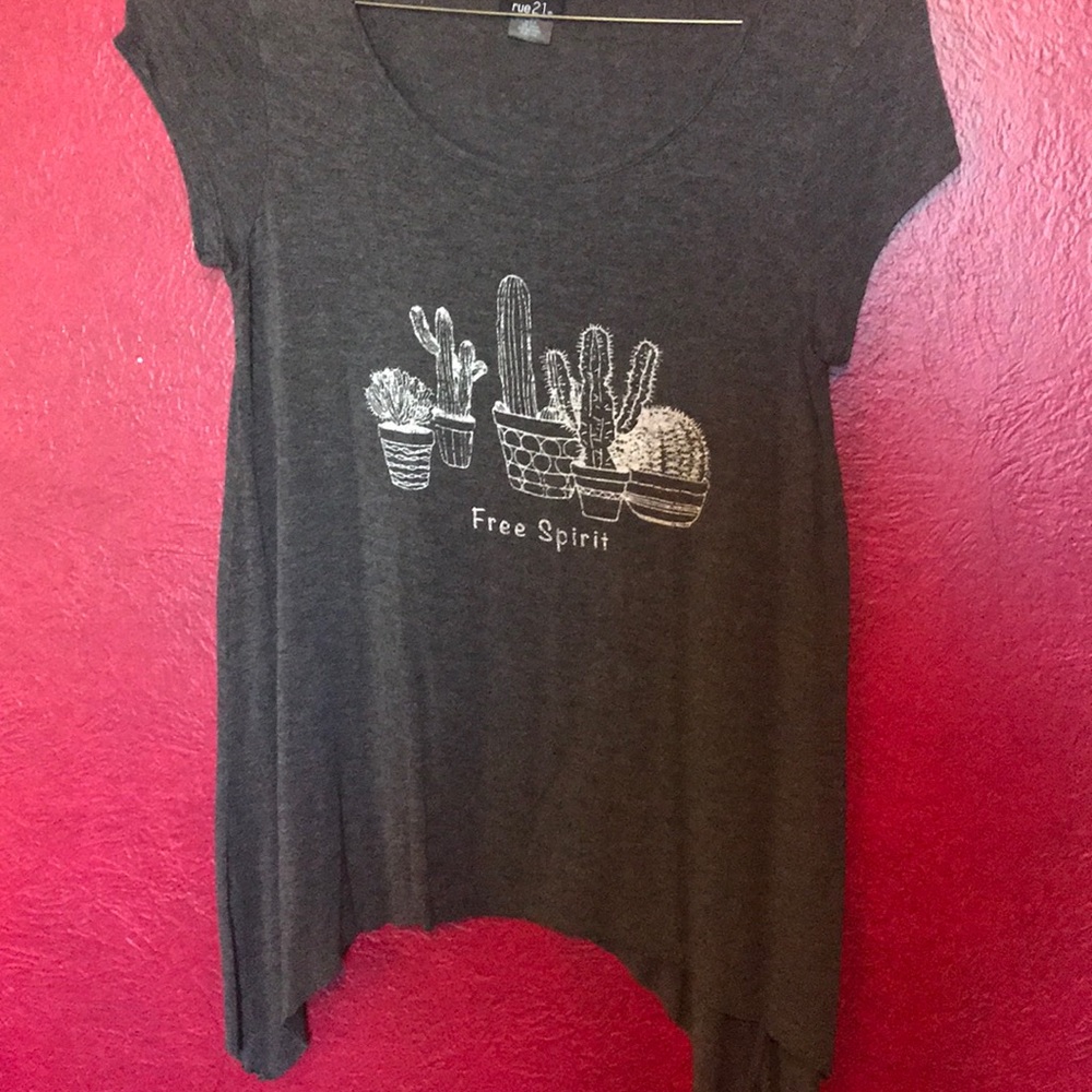 Round neck cactus shirt